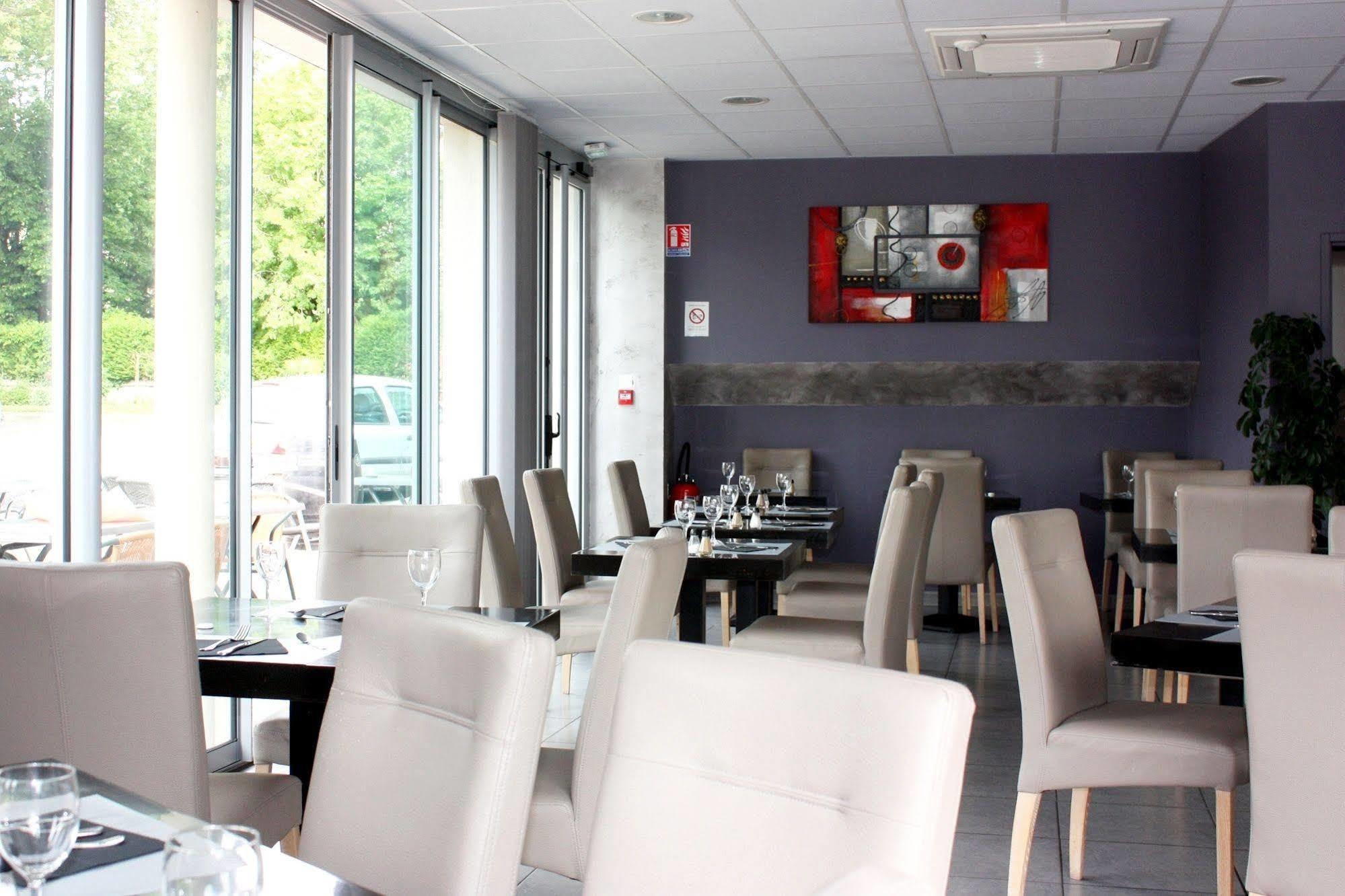 Hotel Le Midi Montaigu-de-Quercy Εξωτερικό φωτογραφία